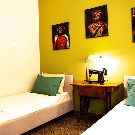 Exis Suite Atenas Exterior foto